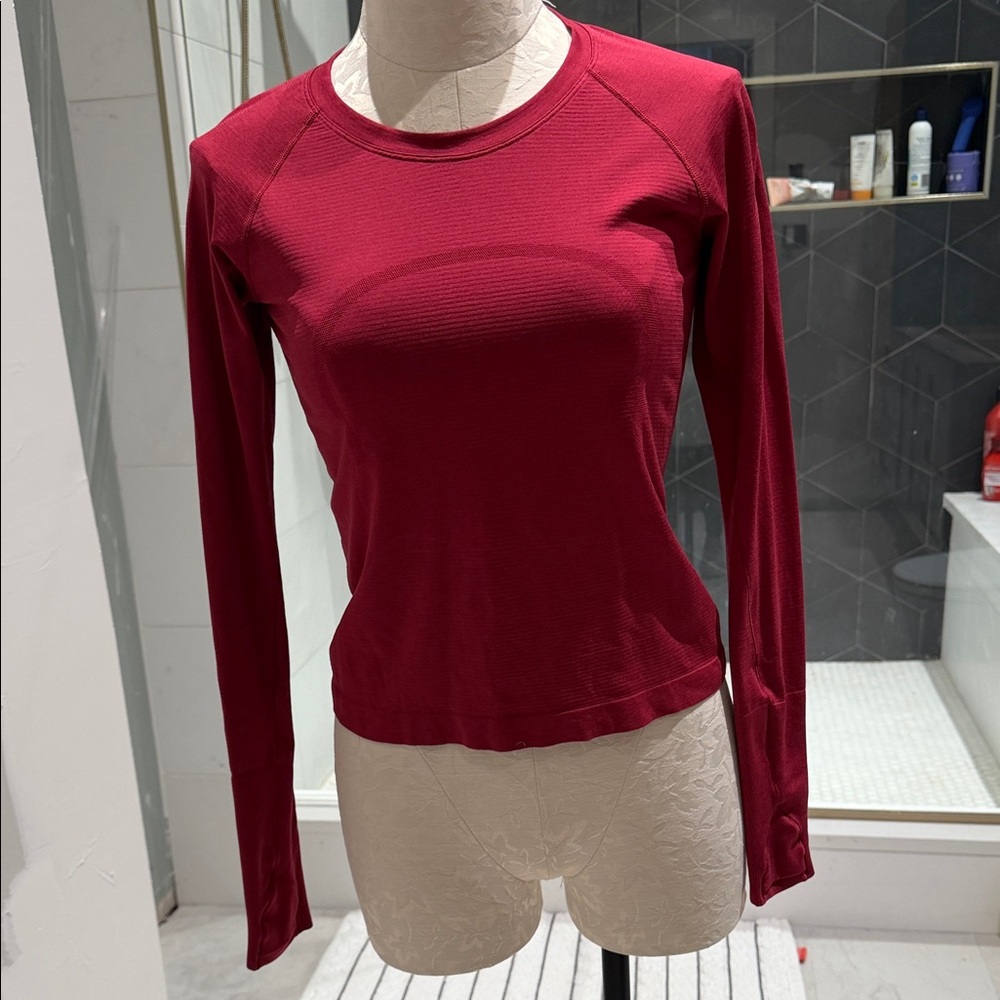 lululemon Long sleeve Swiftly size 6